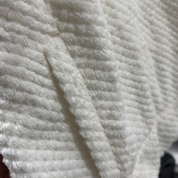 Pullover - Picture 5 of 5